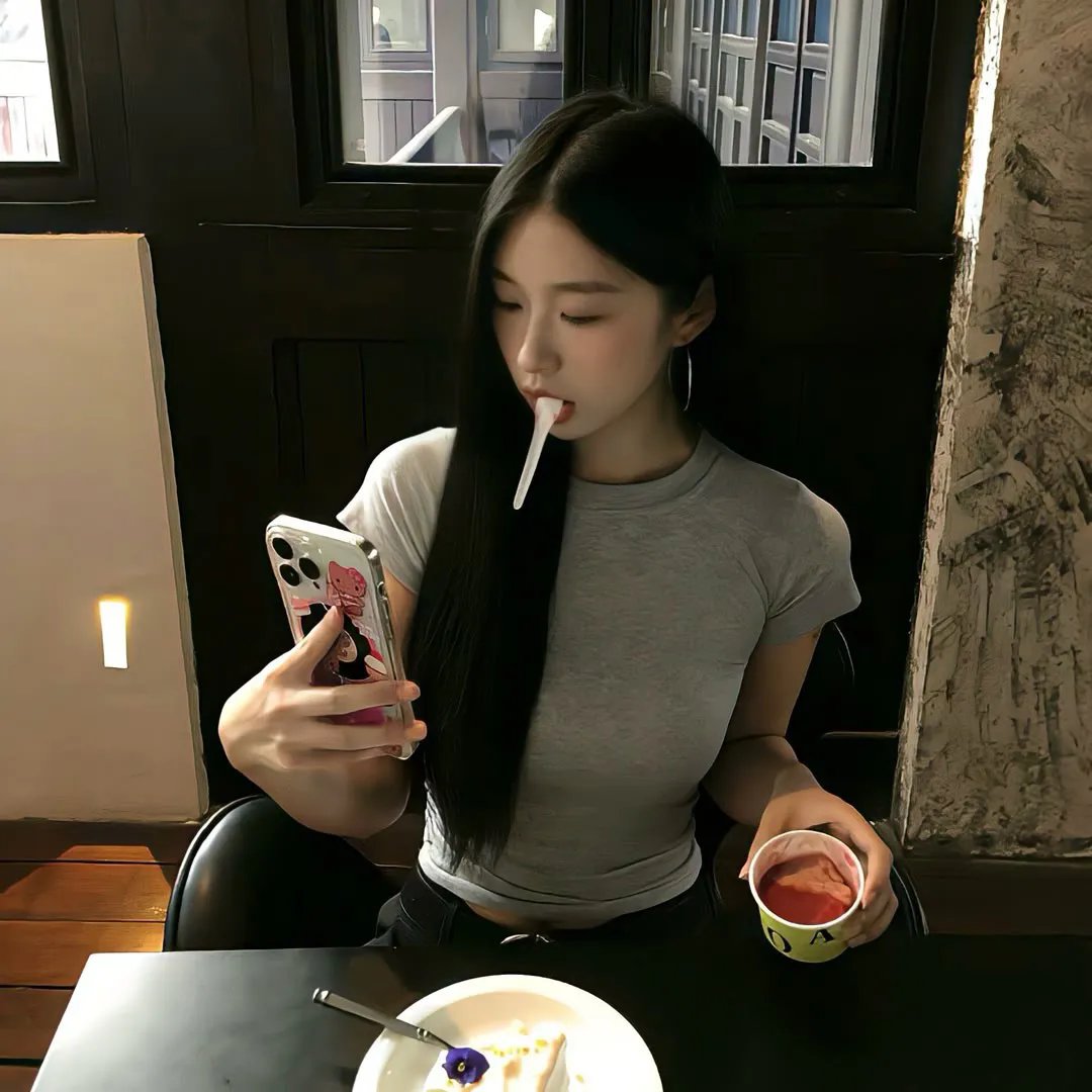 瓶中美人